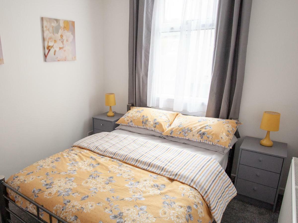 Cwtch Y Coetir Villa Swansea Kültér fotó